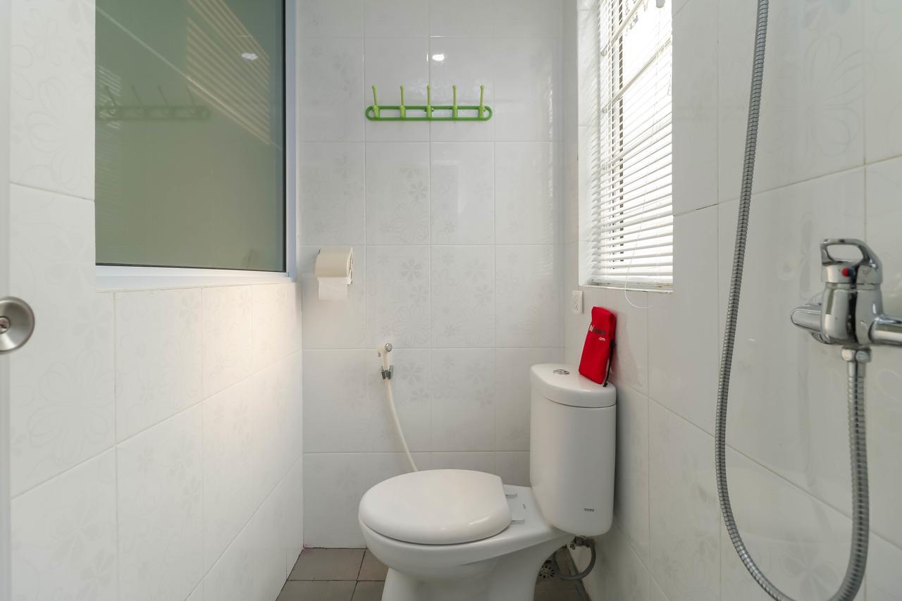 Reddoorz Near Nagoya Hill 호텔 Batam 외부 사진