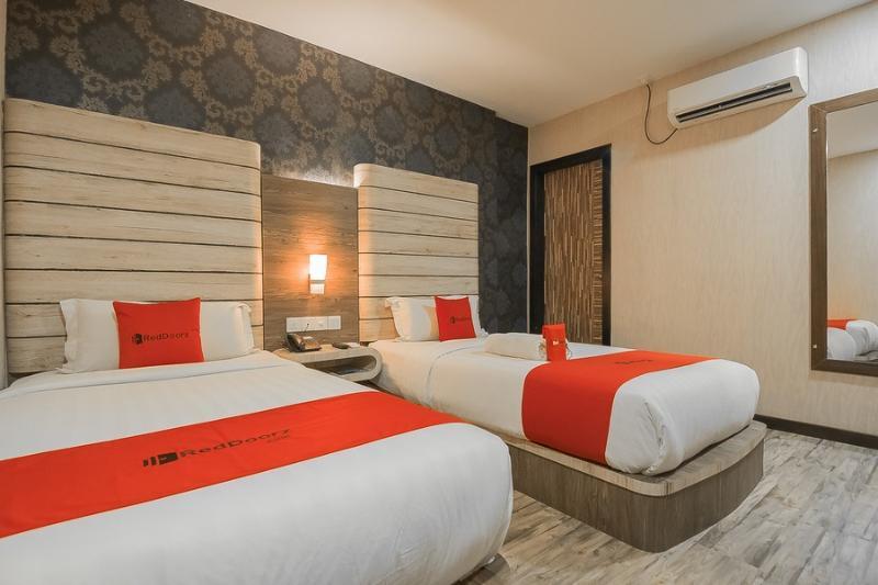 Reddoorz Near Nagoya Hill 호텔 Batam 외부 사진